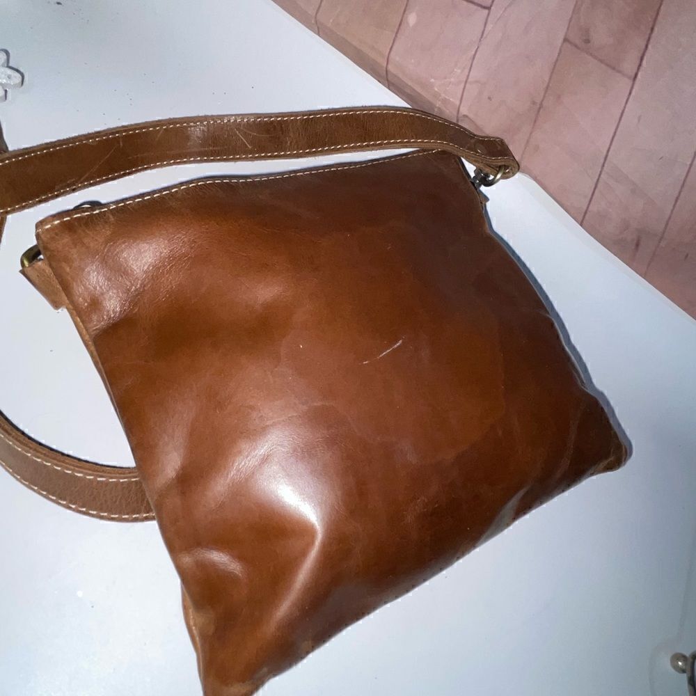 UNOETH Leather Crossbody Brown Small - Picture 8 of 10